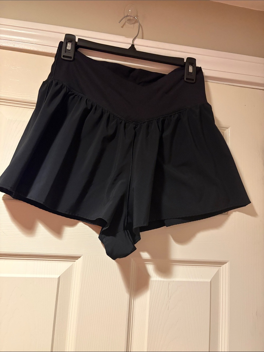 aerie Flowy Athletic Skort in Black L